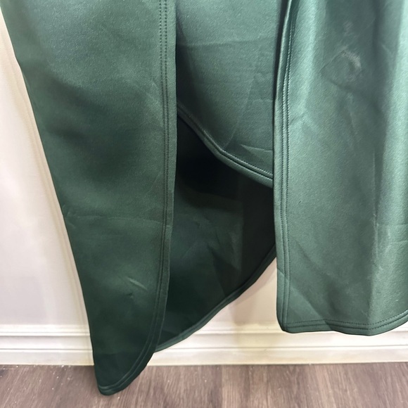 🪷 New! Pretty little thing Emerald  Green Scuba Bandeau Drape Skirt Midi Dress ❌ - Picture 5 of 13